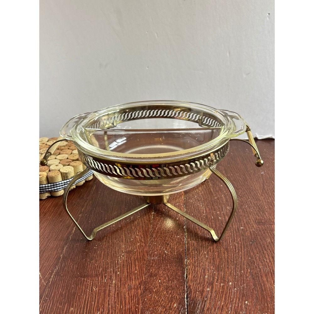 Vintage Pyrex 1.5 Qt Divided Glass Casserole Dish with‎ Brass Warming Stand Set